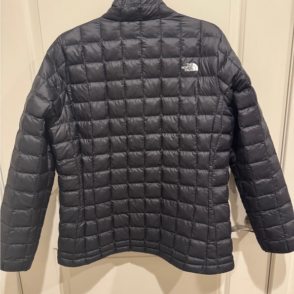 North Face Thermoball Jacket - Picture 3 of 3
